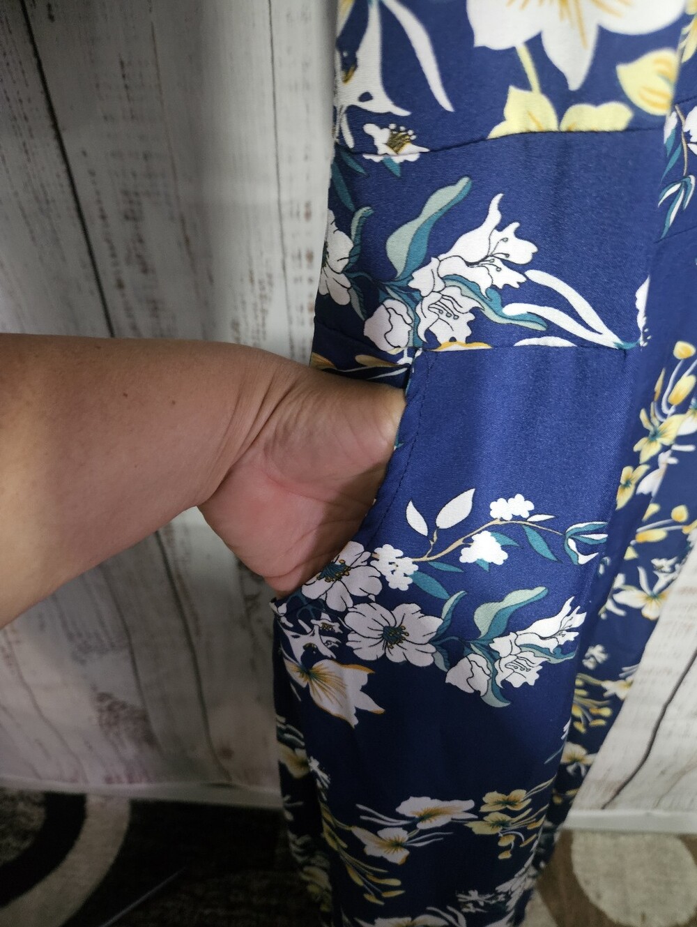 Floral Navy Wide-Leg Jumpsuit with Pockets - Picture 4 of 4